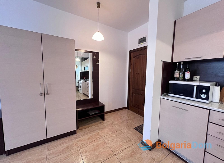 Two-room apartment in a complex with an excellent location. Photo 14