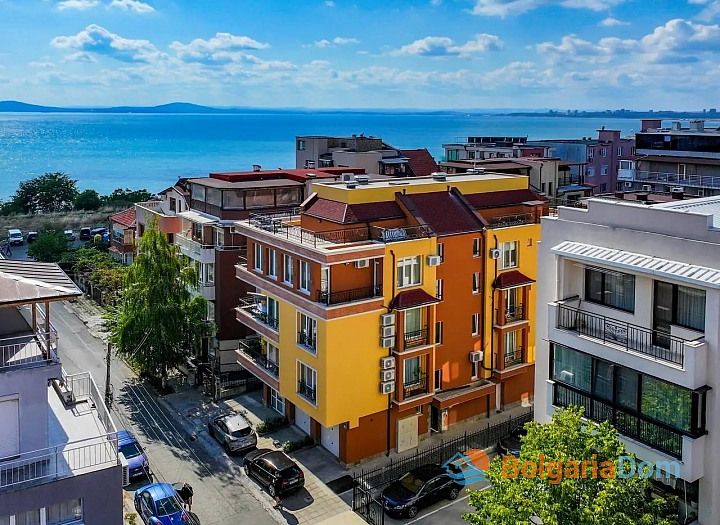 Двухкомнатная квартира в качественном доме в Бургасе. Фото 1 Двухкомнатная квартира в качественном доме в Бургасе. Фото 1