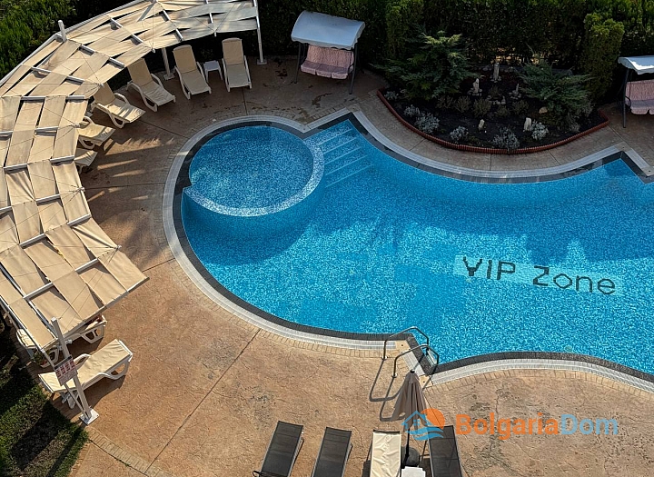 Prostorný apartmán s výhledem na bazén ve skvělém komplexu. Foto 15 Prostorný apartmán s výhledem na bazén ve skvělém komplexu. Foto 15