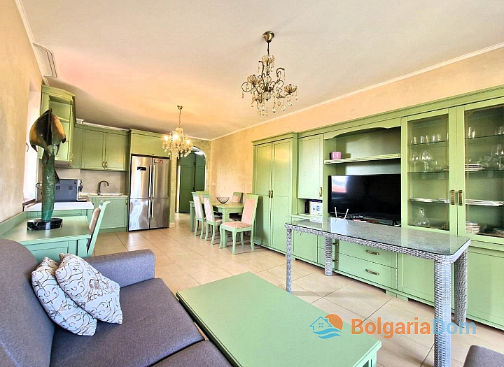 Three bedroom apartment Poseidon VIP Residence Club Balneo & SPA. Photo 1