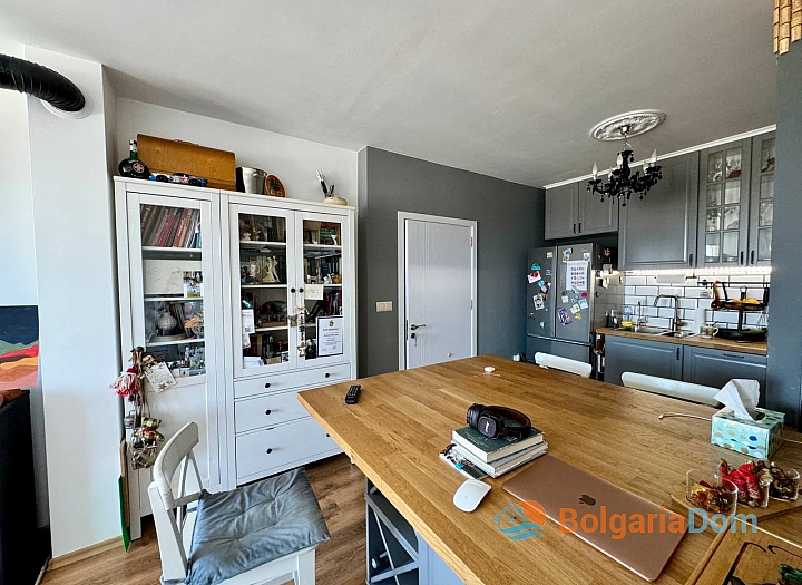 Ausgezeichnete Dreizimmerwohnung in Nessebar. Foto 2
