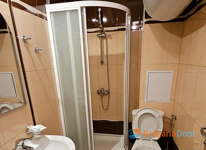 Простора трикімнатна квартира в Поморії. Фото 11