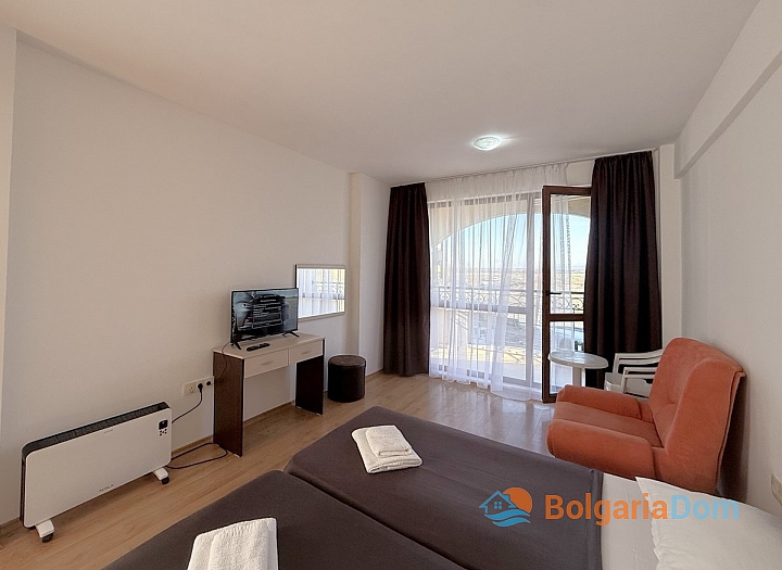 Prostorný byt v dobrém komplexu. Foto 8