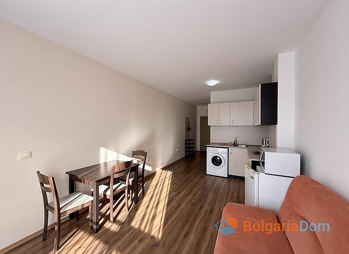 Prostorný byt v dobrém komplexu. Foto 1