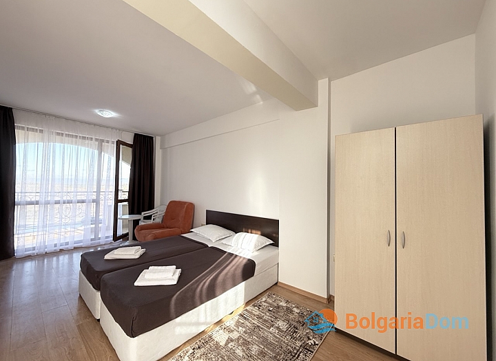 Prostorný byt v dobrém komplexu. Foto 2