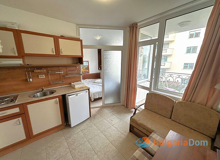 A zoned studio in the very center of Sunny Beach. Photo 1