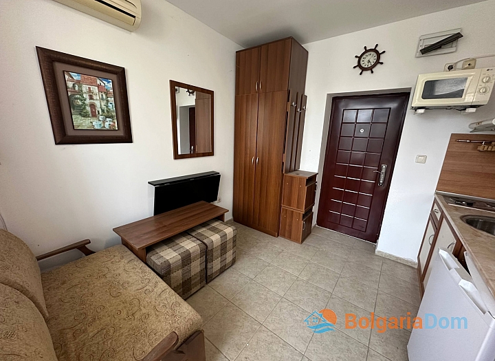 A zoned studio in the very center of Sunny Beach. Photo 5