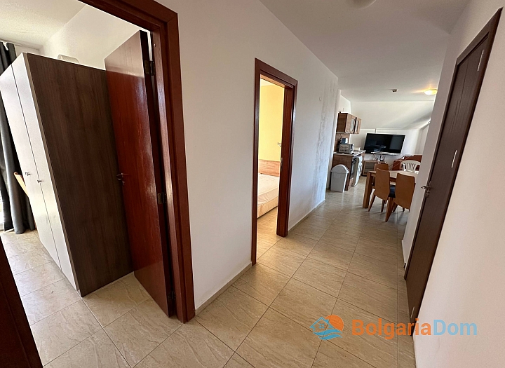 Квартира с тремя спальнями в тихом районе. Фото 10