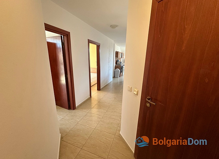 Квартира с тремя спальнями в тихом районе. Фото 11