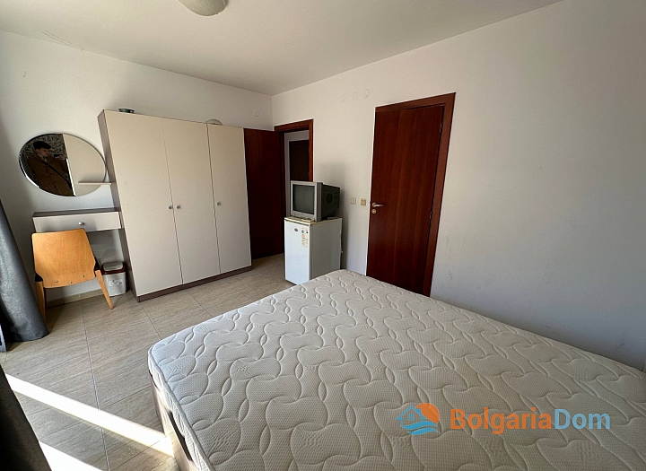 Квартира с тремя спальнями в тихом районе. Фото 7