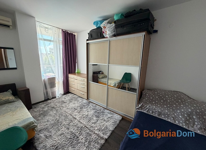 Prostorný byt v rezidenčním komplexu v klidné lokalitě. Foto 3