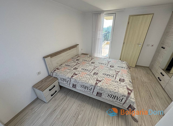 Prostorný apartmán s výhledem na bazén ve skvělém komplexu. Foto 3 Prostorný apartmán s výhledem na bazén ve skvělém komplexu. Foto 3
