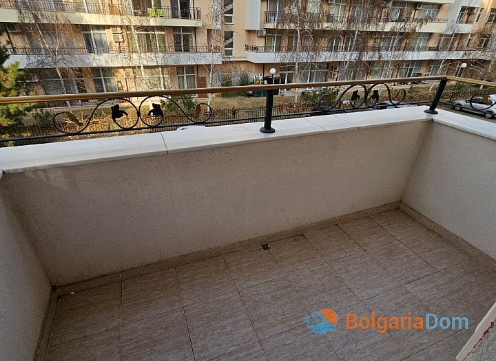 Eine fertige Zweizimmerwohnung steht in Sunny Beach zum Verkauf.. Foto 13