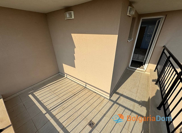 Prostorný apartmán s výhledem na bazén ve skvělém komplexu. Foto 26 Prostorný apartmán s výhledem na bazén ve skvělém komplexu. Foto 26