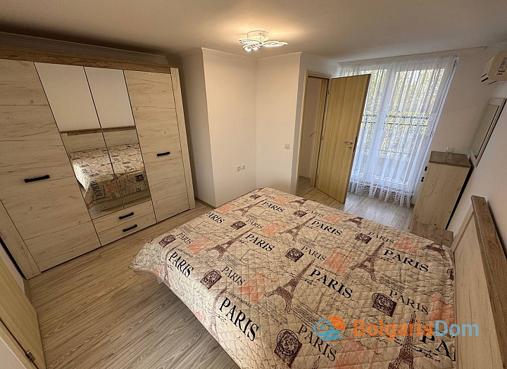 Prostorný apartmán s výhledem na bazén ve skvělém komplexu. Foto 28 Prostorný apartmán s výhledem na bazén ve skvělém komplexu. Foto 28