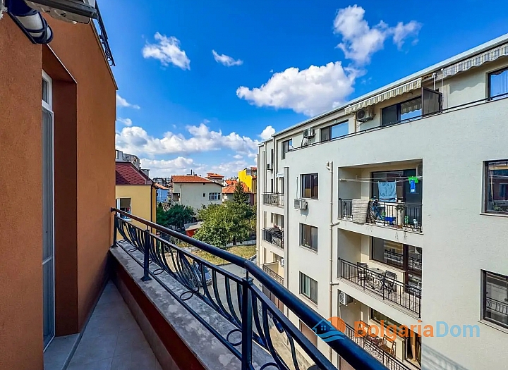 Двухкомнатная квартира в качественном доме в Бургасе. Фото 7 Двухкомнатная квартира в качественном доме в Бургасе. Фото 7