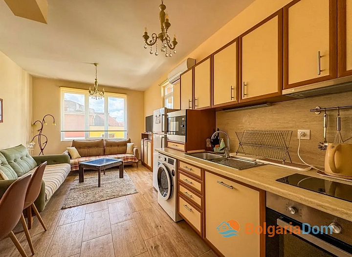 Двухкомнатная квартира в качественном доме в Бургасе. Фото 2 Двухкомнатная квартира в качественном доме в Бургасе. Фото 2