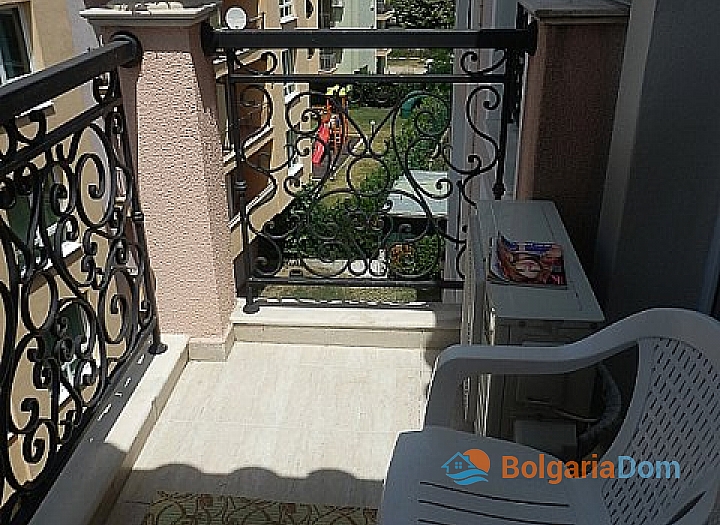 Двухкомнатная квартира в красивом комплексе на Солнечном берегу. Фото 6