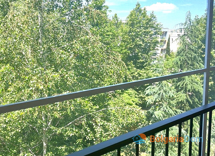 Двухкомнатная квартира с видом на бассейн. Фото 4