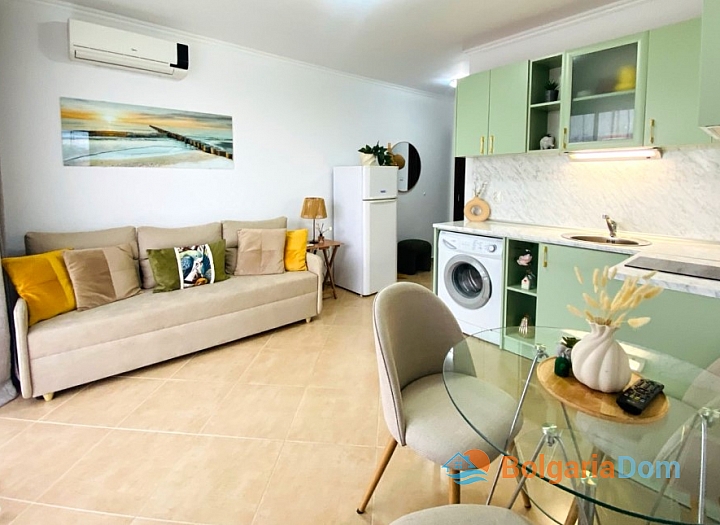 Відмінна квартира з видом на море в Помор'ї. Фото 1