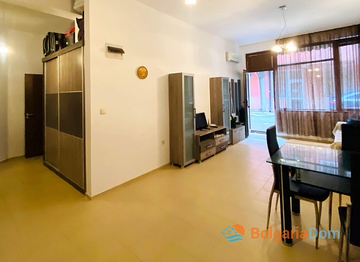 Велика двокімнатна квартира поряд з морем у Поморії. Фото 6 Велика двокімнатна квартира поряд з морем у Поморії. Фото 6