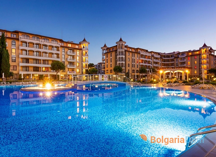 Apartment mit Poolblick in einer großen Anlage. Foto 6
