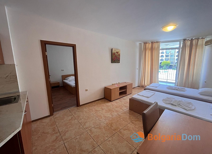 Apartment with sea view and swimming pool on the first line. Photo 3
