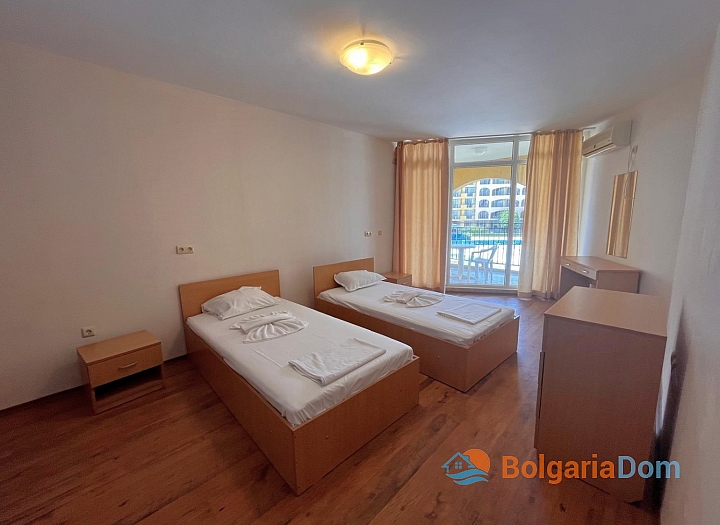 Apartment with sea view and swimming pool on the first line. Photo 11