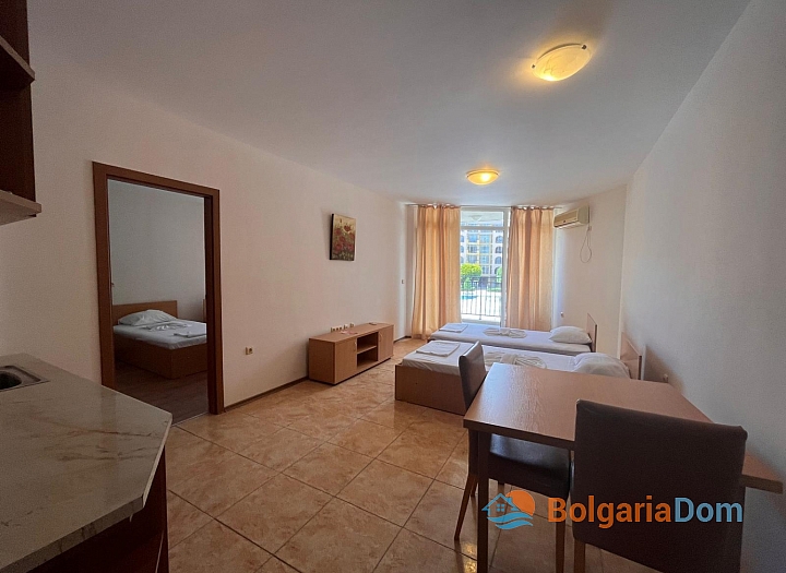 Apartment with sea view and swimming pool on the first line. Photo 9