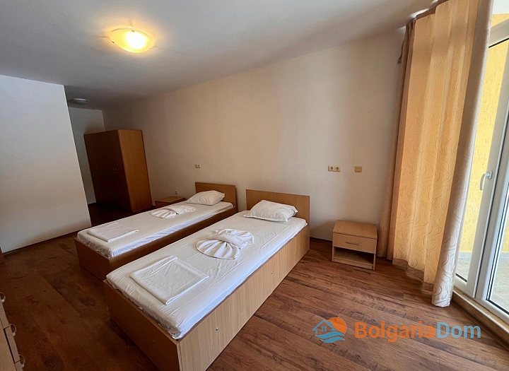Apartment with sea view and swimming pool on the first line. Photo 13