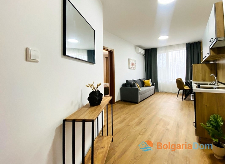 Dwupokojowe mieszkanie w centrum Słonecznego Brzegu po remoncie. Zdjęcie 7 Dwupokojowe mieszkanie w centrum Słonecznego Brzegu po remoncie. Zdjęcie 7