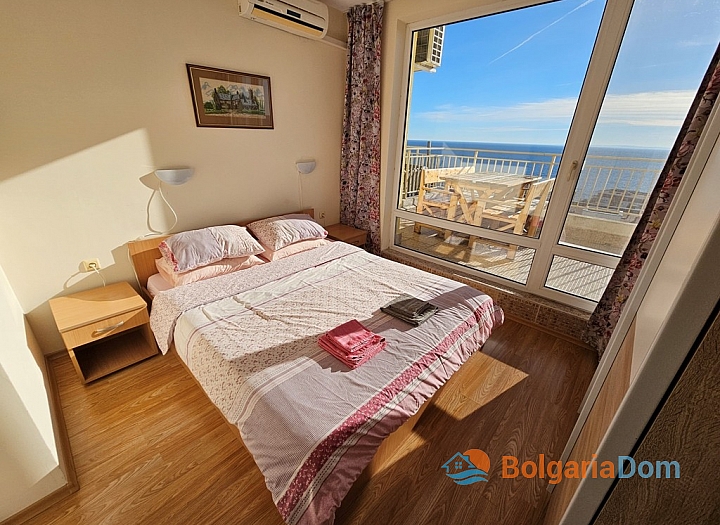 Apartment with fantastic sea view in a large complex. Photo 3