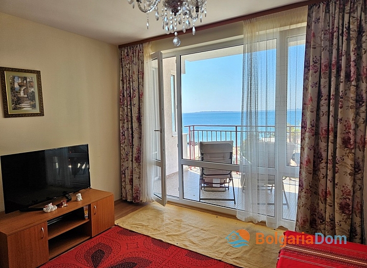 Apartament z pięknym widokiem na morze w pierwszej linii. Zdjęcie 12