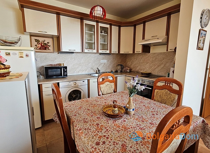 Apartament z pięknym widokiem na morze w pierwszej linii. Zdjęcie 3