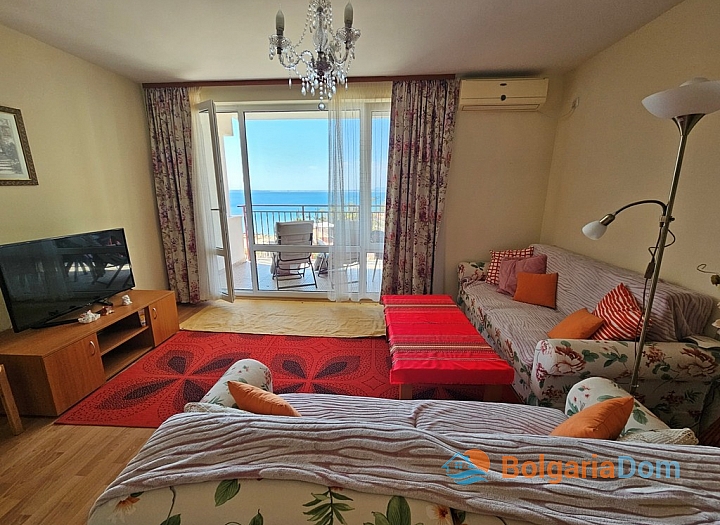Apartament z pięknym widokiem na morze w pierwszej linii. Zdjęcie 14