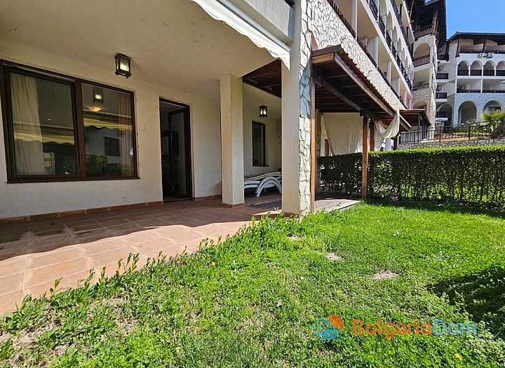 Apartment with sea view and lawn on the first line. Photo 2 Apartment with sea view and lawn on the first line. Photo 2