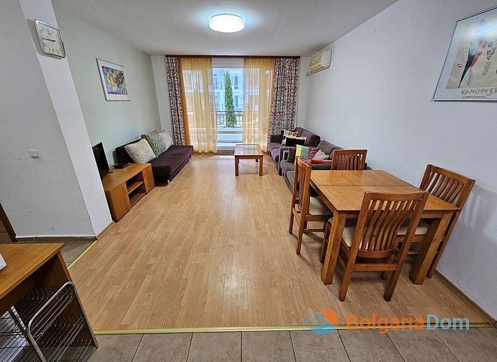 Excellent apartment on the first line in a large complex. Photo 13