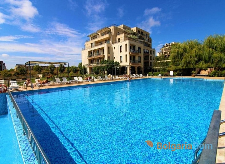 Студия с новой мебелью в Святом Власе. Фото 1