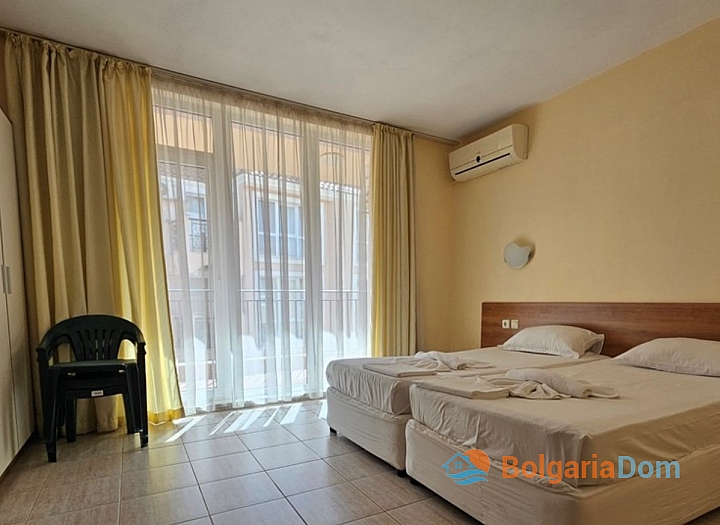 Хорошая большая студия в районе Какао Бич. Фото 1