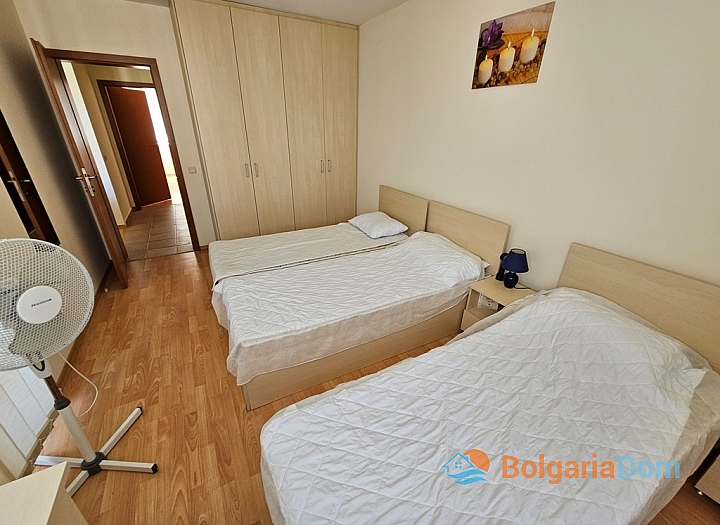 Three-room apartment in a large complex on the coast. Photo 8