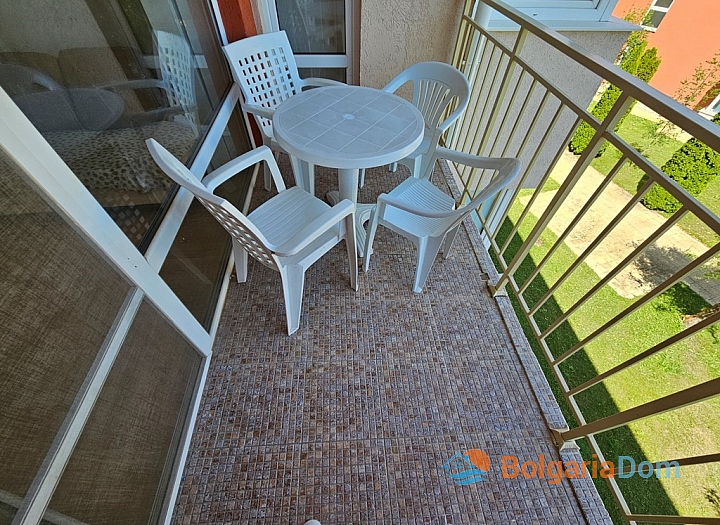 Three-room apartment in a large complex on the coast. Photo 11