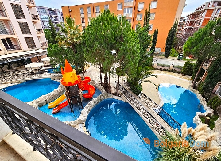 Apartment with pool view in a beautiful complex. Photo 1