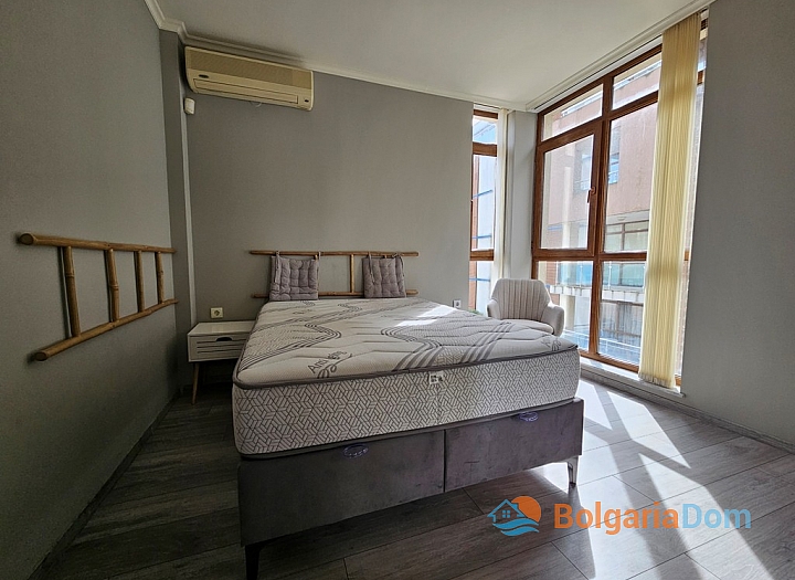 Three-room furnished apartment in the Sun City 1 complex. Photo 10