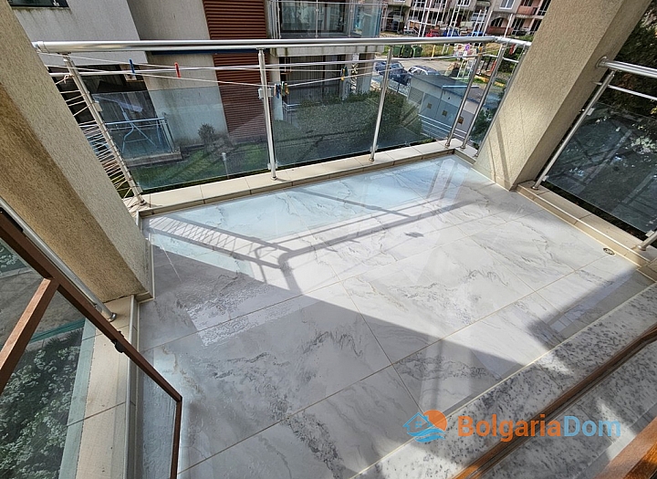 Three-room furnished apartment in the Sun City 1 complex. Photo 20