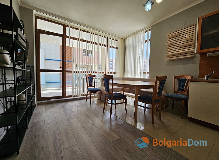 Trzypokojowe umeblowane mieszkanie w kompleksie Sun City 1. Zdjęcie 7