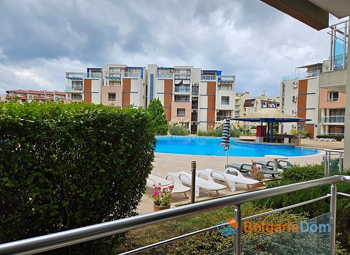 Großes Studio-Apartment in einem Komplex mit ausgezeichneter Lage. Foto 5