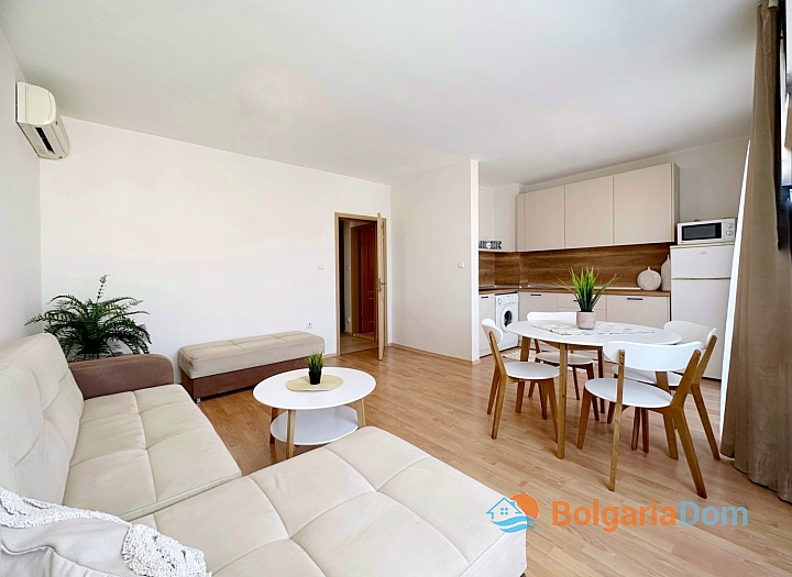 Przestronny apartament w centrum Słonecznego Brzegu. Zdjęcie 1