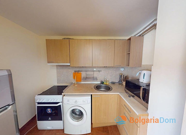 Large three-room apartment in a good complex. Photo 9