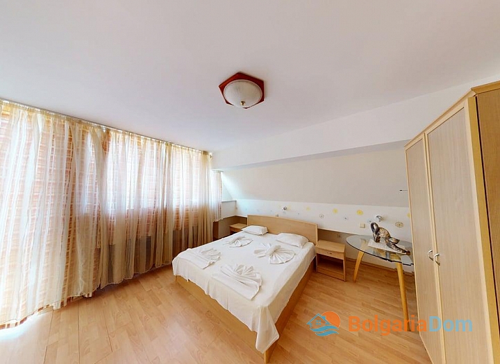 Large three-room apartment in a good complex. Photo 17