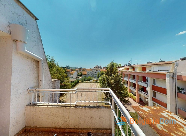 Large three-room apartment in a good complex. Photo 20